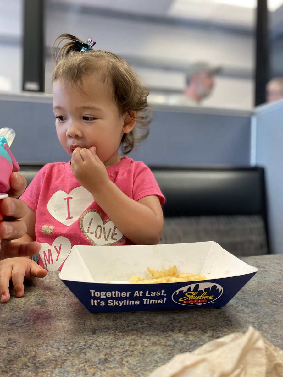 TheRealAnnaFegi's tweet photo. Two of her favorites together… @Skyline_Chili at @KingsIslandPR !

#skylinechili #kingsisland #cincinnati https://t.co/z31QymmWng