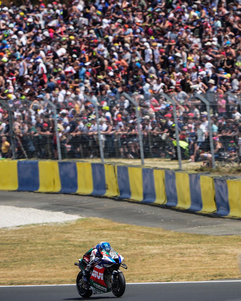 ACManagement_'s tweet photo. Carrera luchada de @alexmarquez73 tras un fin de semana de mucho trabajo!
Fighted race of @alexmarquez73 after a weekend with a lot of work!
#ACManagement #AM73 #FrenchGP https://t.co/KyHTtC59oM