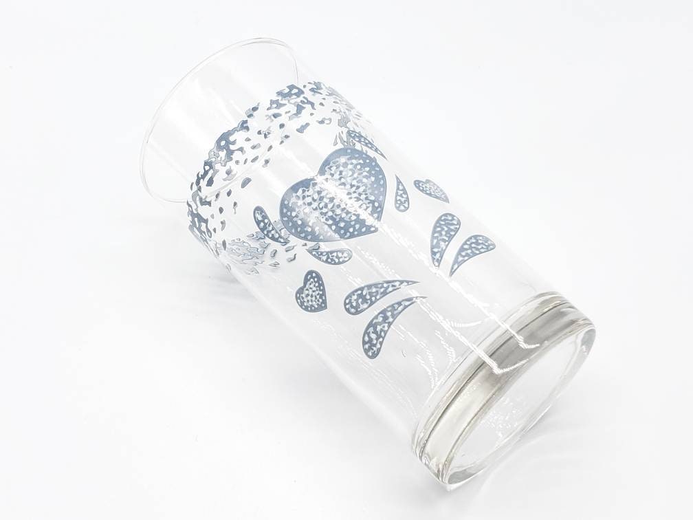 GreenKeyVintage's tweet photo. Excited to share the latest addition to my #etsy shop: Country Kitchen, Blue Heart, Glass Tumbler by Correll, Replacement Glass, 14 ounce https://t.co/dhgLoq6XJv #clear #housewarming #christmas #blue #no #glass #correllglassware #countrykitchen #replacementglass https://t.co/o91lXq9tgs