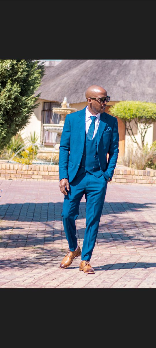 Ronny19Theledi's tweet photo. The fame walk 🚶‍♂️ 😎 https://t.co/iipawafmp8