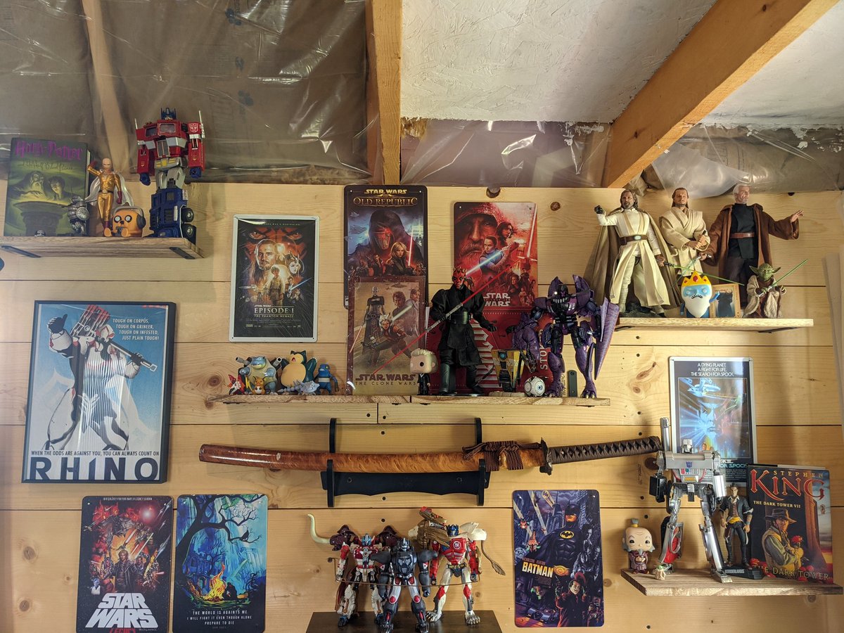 MikeMagicStuff's tweet photo. @MarkHamill, @dkayevo, you made my collection! https://t.co/jKqfLtUSW5
