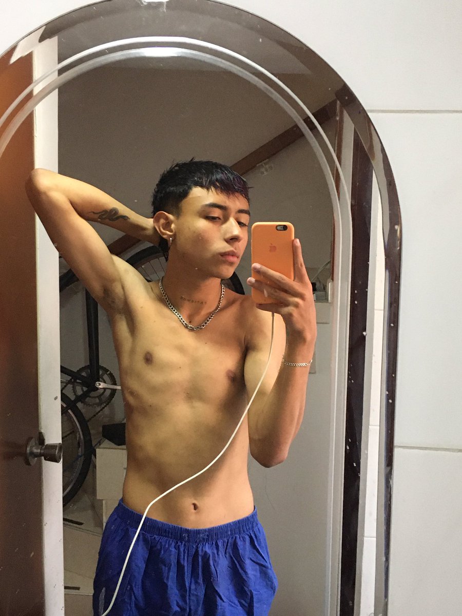 david02579405's tweet photo. Buena tarde 🥵🫣 

#BuenMiercoles #contenido #happy #model #Tweet https://t.co/RGfM00CxvM