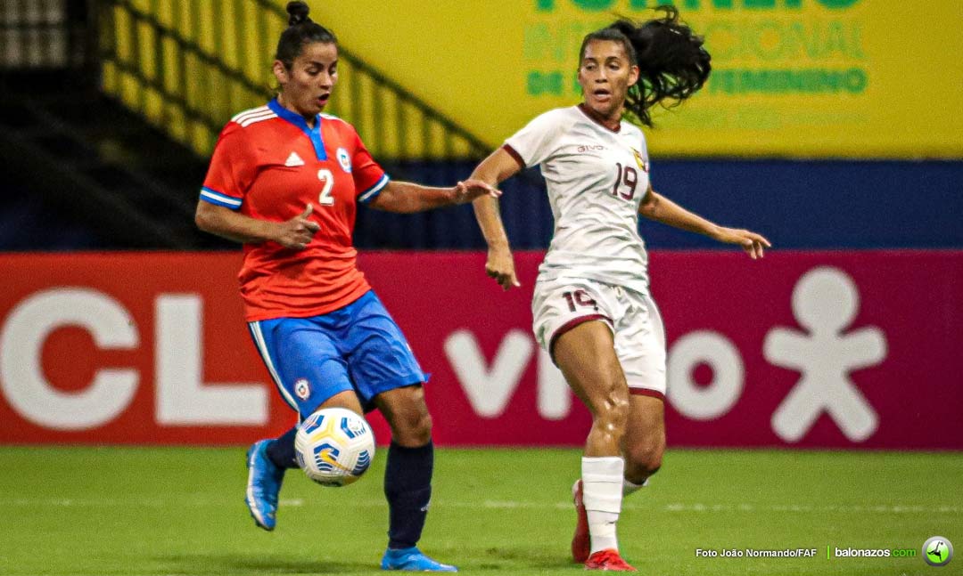 Balonazos's tweet photo. Vinotinto Femenina aseguró dos amistosos con Chile pensando en la Copa América 2022

#VinotintoFem
#FemChile
#CopaAmericaFem

🔗 https://t.co/LGcUg7bHEe https://t.co/KXNJ45cOrj