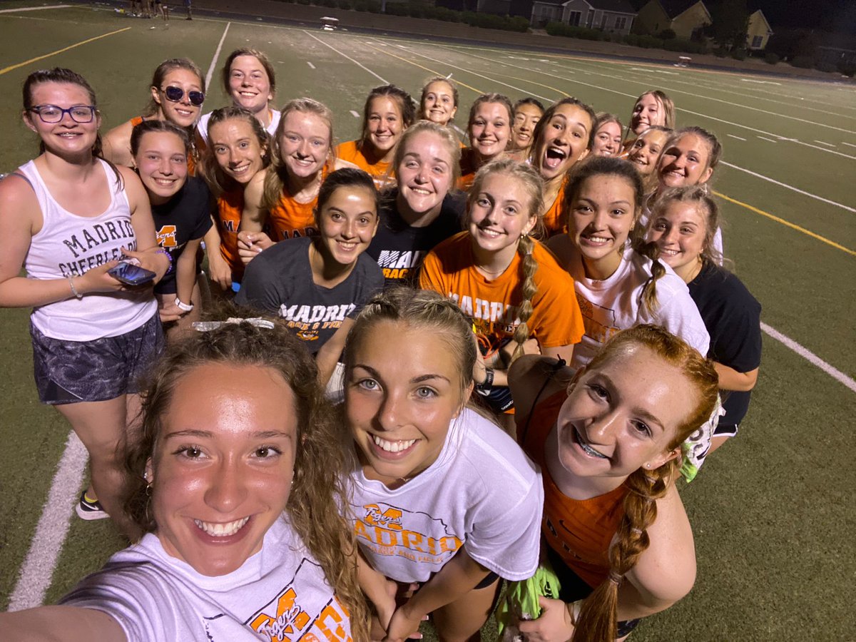 Selfie time!  #TigerPride ⁦<a href="/MadridTigers/">Madrid Tiger Pride</a>⁩