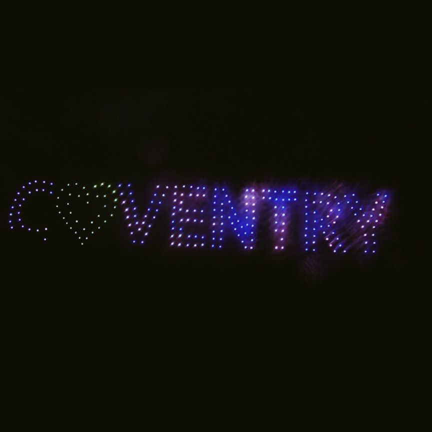 AmandaThurlow's tweet photo. Impressive! UK's longest #drone display in #Coventry this evening wowing audiences as part of the City of Culture celebrations  #ourwilderfamily #lightsdisplay https://t.co/wdCWX92WKa