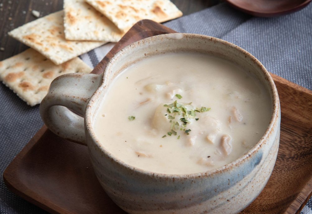 Zoomer's tweet photo. Bring Home a Taste of #FogoIsland With These Classic #Recipes for Cod au Gratin and Seafood Chowder. ▹ https://t.co/hl8kOy3eGQ https://t.co/8a4zdNa2oU