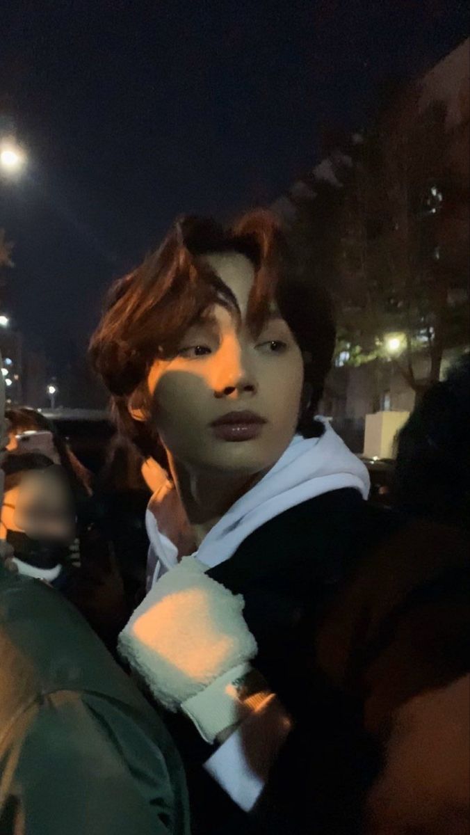biggestsimp4kai's tweet photo. photos taken by fans >>>> https://t.co/j5dSuTUByn