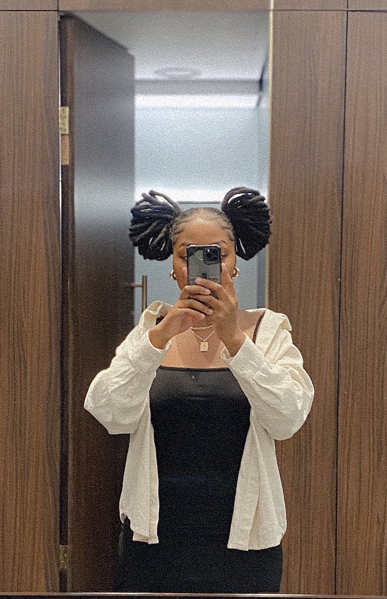 makeouthills01's tweet photo. 🖤🏆 https://t.co/RVTgZIUOGz