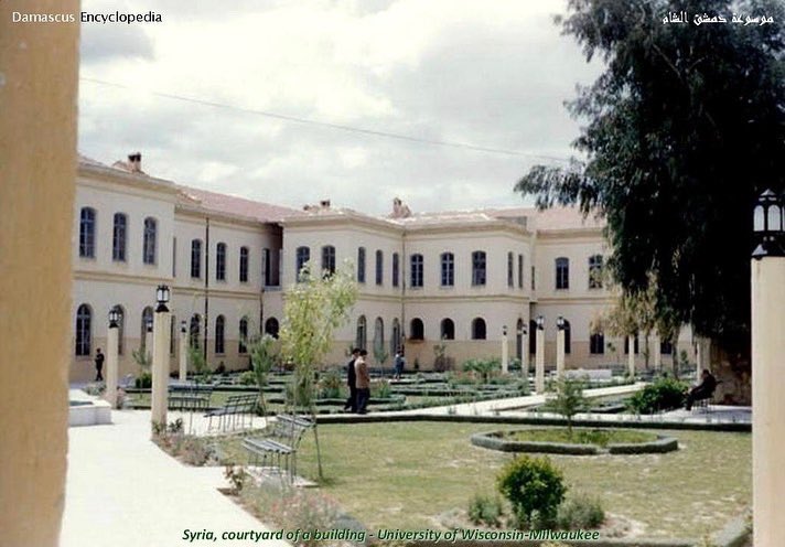 mysyria_'s tweet photo. #Damascus University "#Syrian University" in the 1950's.
جامعة #دمشق "جامعة #سورية" في خمسينيات القرن الماضي.
Credits: عماد الأرمشي
#MySyrianHistory
#MySyria https://t.co/3kZaVEySlT