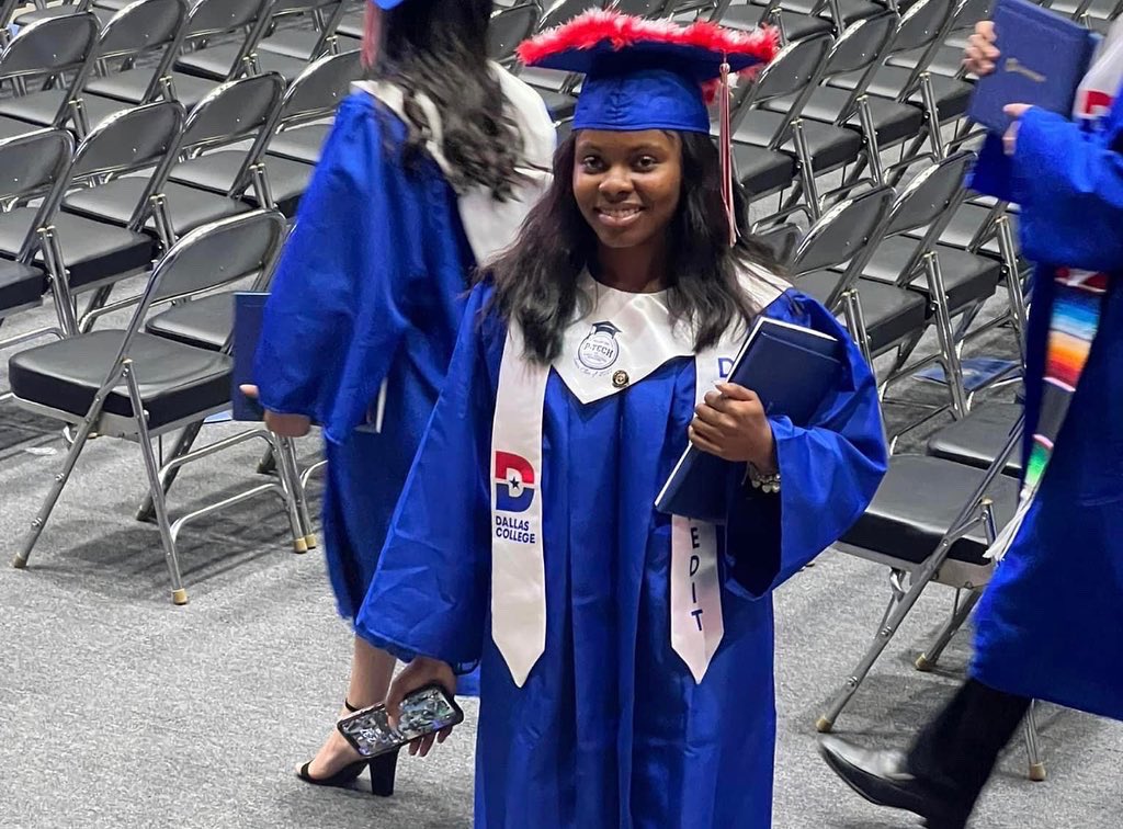 gbbladytigers's tweet photo. Senior Sunday!!! We are celebrating these ladies for graduating from Dallas College on Friday!! #associatesdegree #doubleGrads @LHS5PS @lincoln_btech @JaMyaMaryland2 @Heavy2022 https://t.co/H7Ea2raMSz