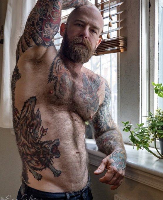 Dax’s pics and videos