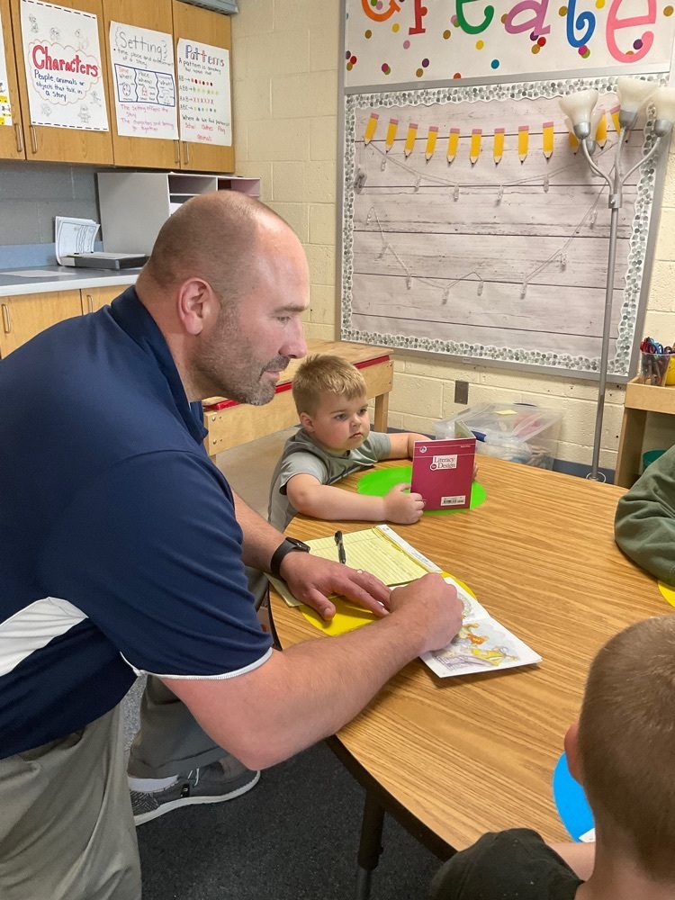#Leaders are learners, Principal Keith Green participates in a reading center while doing an instructional walk through. #huskietastic