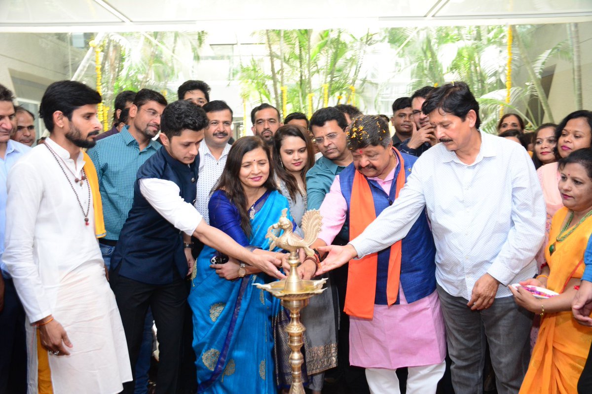 LCHHospital's tweet photo. Today we celebrated the 17th Foundation day of Life Care Hospital  by Inauguration of state of Art Renovated ICU, Oxygen plant and our new OPD Consulting chambers.
Our Chief Guest was Shree Kailash Vijayvargiya ji. National Gen Secratary Bhartiya Janta Party. https://t.co/boN4n4Xq1a
