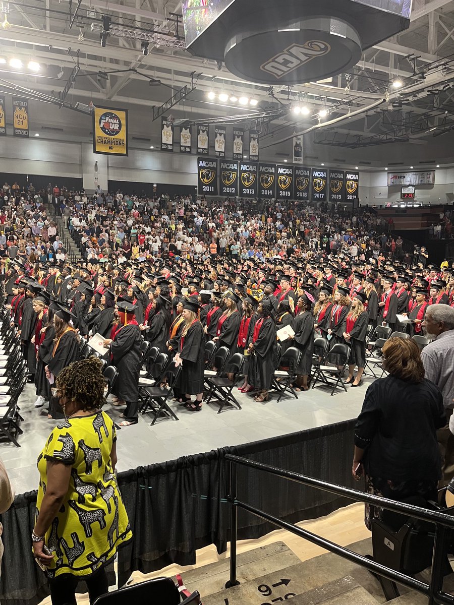 You’ve heard of Where’s Waldo? Here’s Where’s a Bulldog.  Proud to say there are 52 Bulldogs celebrating their ACA graduation from Reynolds Community College today. 👏