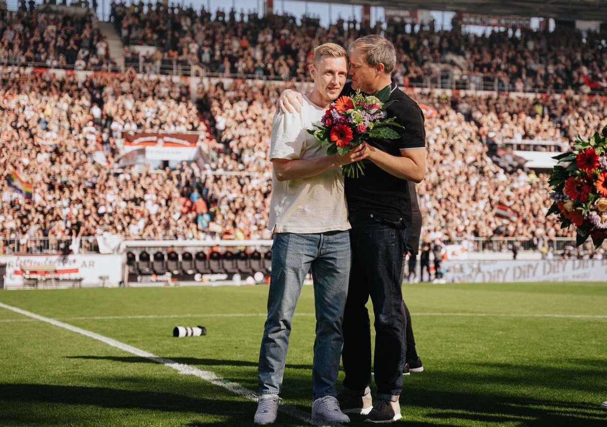 fcstpauli_EN's tweet photo. Sebastian #Ohlsson leaves the club after a three-year spell. Slowed by a couple of injuries sustained in early 2021, the Swedish right-back ended up making 57 competitive appearances.
All the best for the future, Seb!
#fcsp https://t.co/oQxDgezOEt