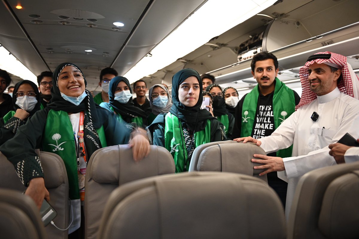 mawhiba's tweet photo. #المنتخب_السعودي_للعلوم_والهندسة المشارك #آيسف_2022 في طريقة إلى أرض الوطن عبر الخطوط السعودية 🇸🇦

@Saudi_Airlines 

#سعوديون_ينافسون_العالم https://t.co/HGvWchpCRQ