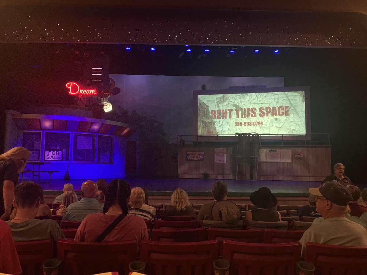 zerogadventures's tweet photo. Yes @Dollywood is known for their coasters and cinnamon bread. But they also have the best entertainment in the industry. Make sure you check out at least one on your trip. https://t.co/FVYKJTLR3U