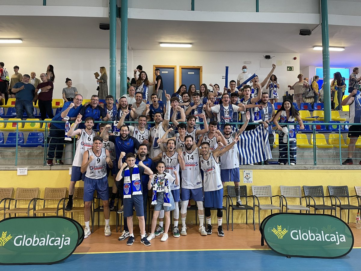 Enhorabuena ,desde jose luis al último chaval del club ,un club que siempre llevaré en el corazón for formar parte de él en dos etapas diferentes,lleno de buena gente y personas increíbles,os merecéis este ascenso más que nadie por el trabajo de todos vosotros día a día  un abraz
