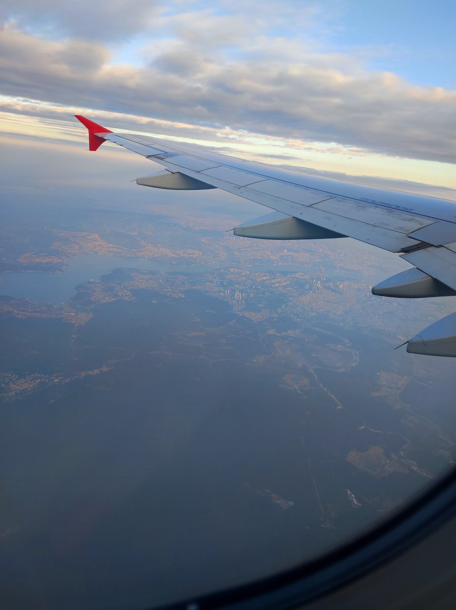 solcunit's tweet photo. I el nostre #equipdocent segueix la seva aventura #erasmuslover amb una maleta plena d'emoció i aprenentatge. Ara...#helloturkey però cap a #Marmaris. Tornarem en uns dies per tancar l'aventura. #MCAEA #aprendredelescolaqueapren @EplusCatEdu @yolandavg10 @profeinfluencer https://t.co/MeYX08l7Le