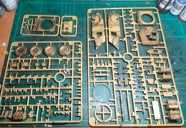 WartsNAllModels's tweet photo. It's #ArmourDay, and we're going live on https://t.co/cqPPEWFwbQ in 30 minutes (10pm EEST, AST) hitting the #detailtrail on the #staghound. Pop past and chat! #ww2 #armour #scalemodels #broncomodels #art #hobby #miniatures #plasticmodels #armouredcar #Canadian #ManitobaDragoons https://t.co/ZMmuaDJtOG