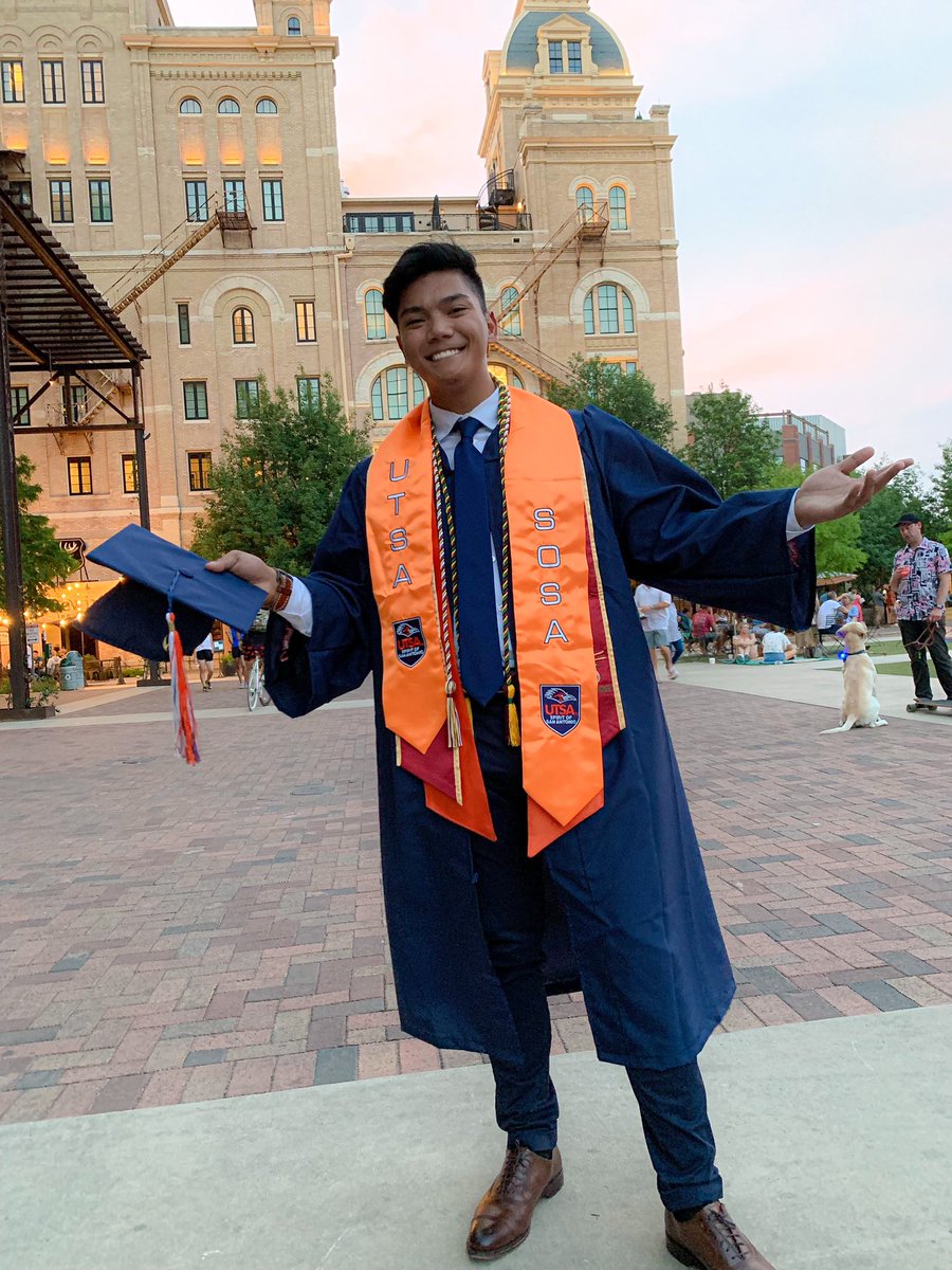 _mvrtini_'s tweet photo. ✅ - B.S. in Architecture
✅ - 4 year member of @utsasosa 
✅ - 5 year member of @UTSAIndoor 
✅ - Member of @UTSA_ALD 
✅ - Member of Honors Alliance
✅ - Dean’s List 

Yet another amazing chapter of my life comes to a close! Now and Forever I am a Roadrunner! https://t.co/0S6Fx5ht6t