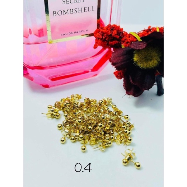 danearl23's tweet photo. I'm selling 18k Saudi Gold Earrings for ₱. Get it on Shopee now! https://t.co/7NL6UciaxV #ShopeePH https://t.co/UvFUTyUQy4