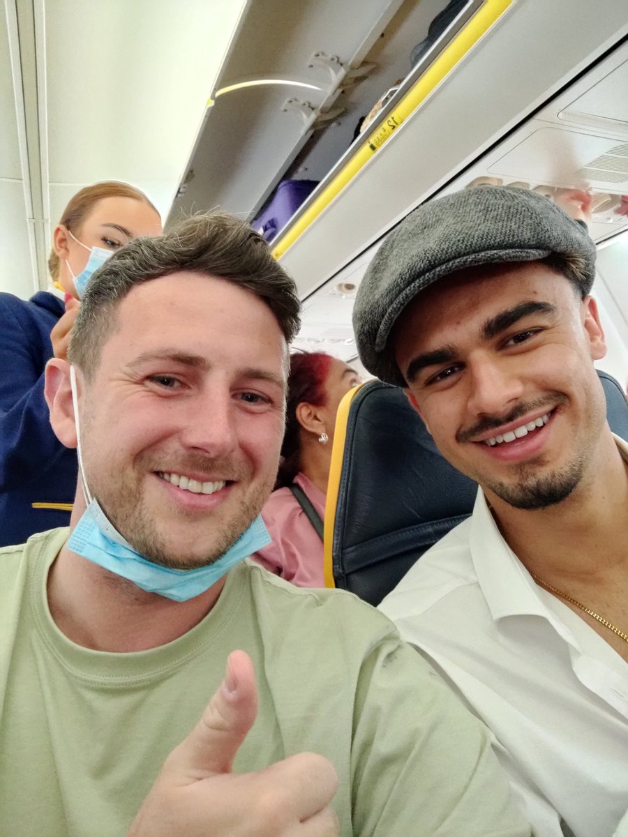 Darrenhsparra's tweet photo. Plane full of Rangers fans giving them nothing but abuse for nearly 4 hours. Scarfs flung at them stickers put on there hats took it like champions too class 👌🏻🍀 https://t.co/KL7fnH0SN7