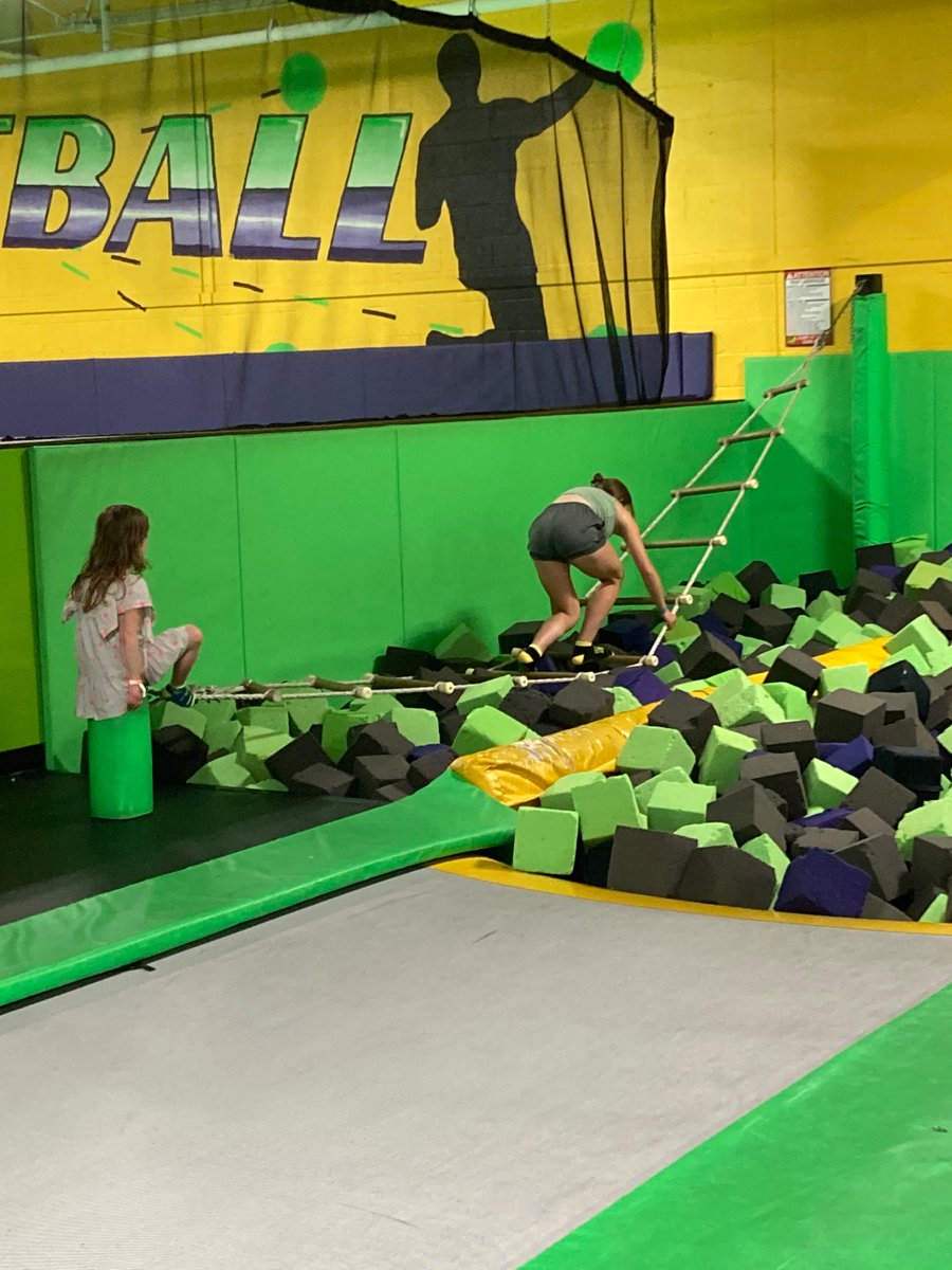 Cville_AFS_Club's tweet photo. Students enjoying the last AFS club event at Get Air trampoline park. https://t.co/lZJbLJrdIl