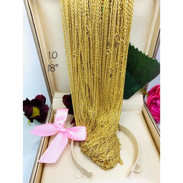 danearl23's tweet photo. I'm selling 18k Saudi Gold Necklace for ₱. Get it on Shopee now! https://t.co/MoHDXWBTYU #ShopeePH https://t.co/FXyVMzX09L