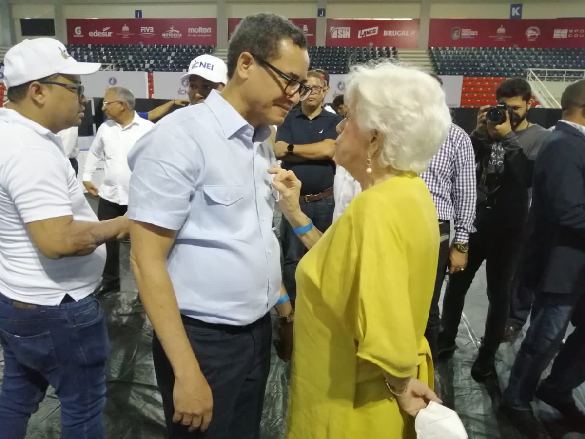 EddyOlivares14's tweet photo. Votando, hasta las 4:00 PM, por los cargos de Presidente, Vicepresidente, Secretario y Subsecretario de nuestro @PRM_Oficial, para iniciar una nueva etapa junto a las bases. 
¡Unidad y solidaridad! https://t.co/PsPrHCrofF