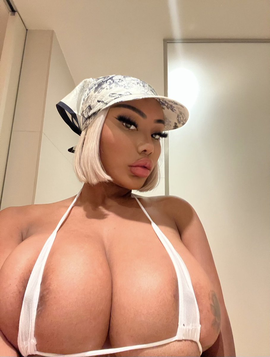 ShannadeJenee's tweet photo. His Barbie wife🤍 https://t.co/w1anGputwb