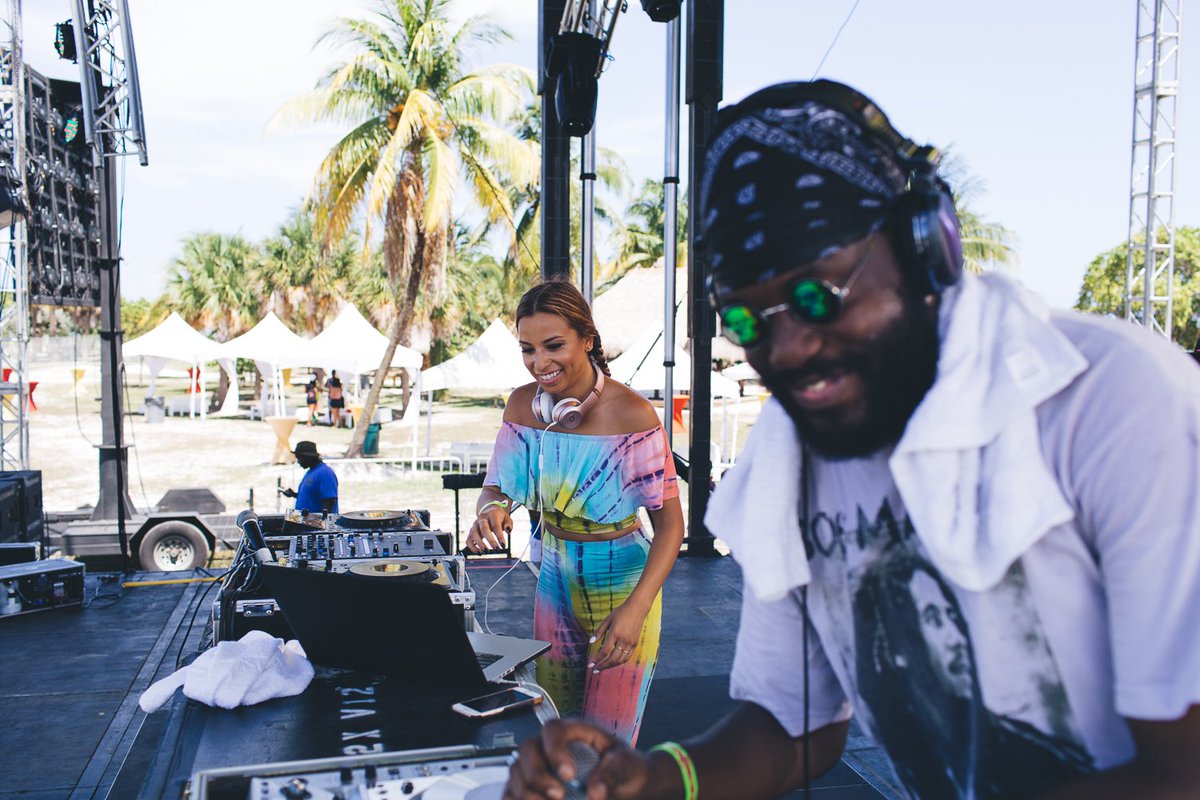 everybody go wish my brudda from anotha mutha aka partner in crime <a href="/ELECTRiCPUNANNY/">ELECTRIC PUNANNY</a> for damn near 15 years now, <a href="/MeLoXTRA/">.melo-x</a> a HBD! 🥳