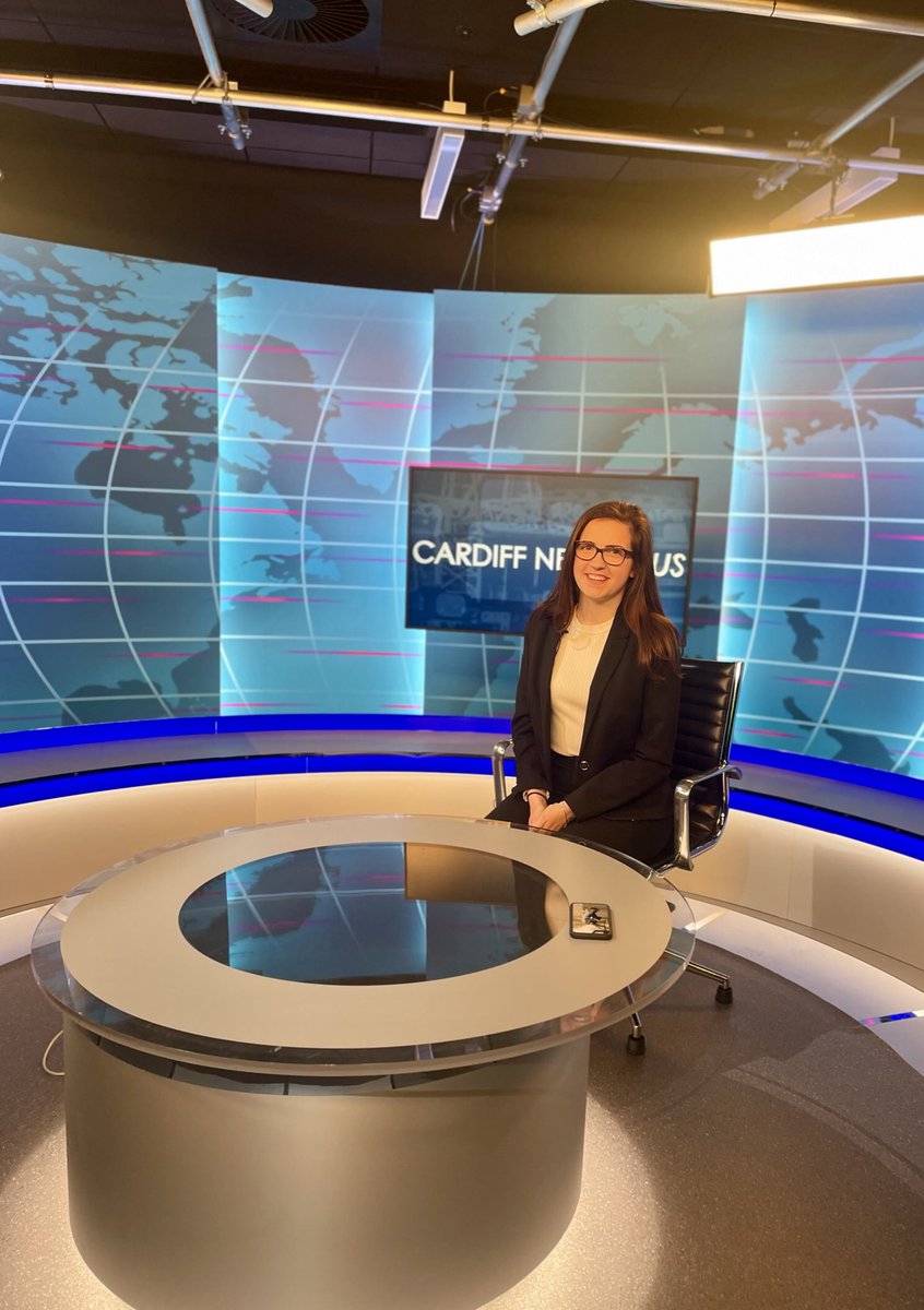 Wiktoria_Media's tweet photo. Still can’t believe this MA course is ending. Learnt more than I ever thought I would, stepped into a real journalist’s shoes, got the opportunity to test myself in many different roles. Done things I used to dream of doing. All within the last 8 months. @CardiffJomec #MAIJCYMRU https://t.co/SUayzRBKMd
