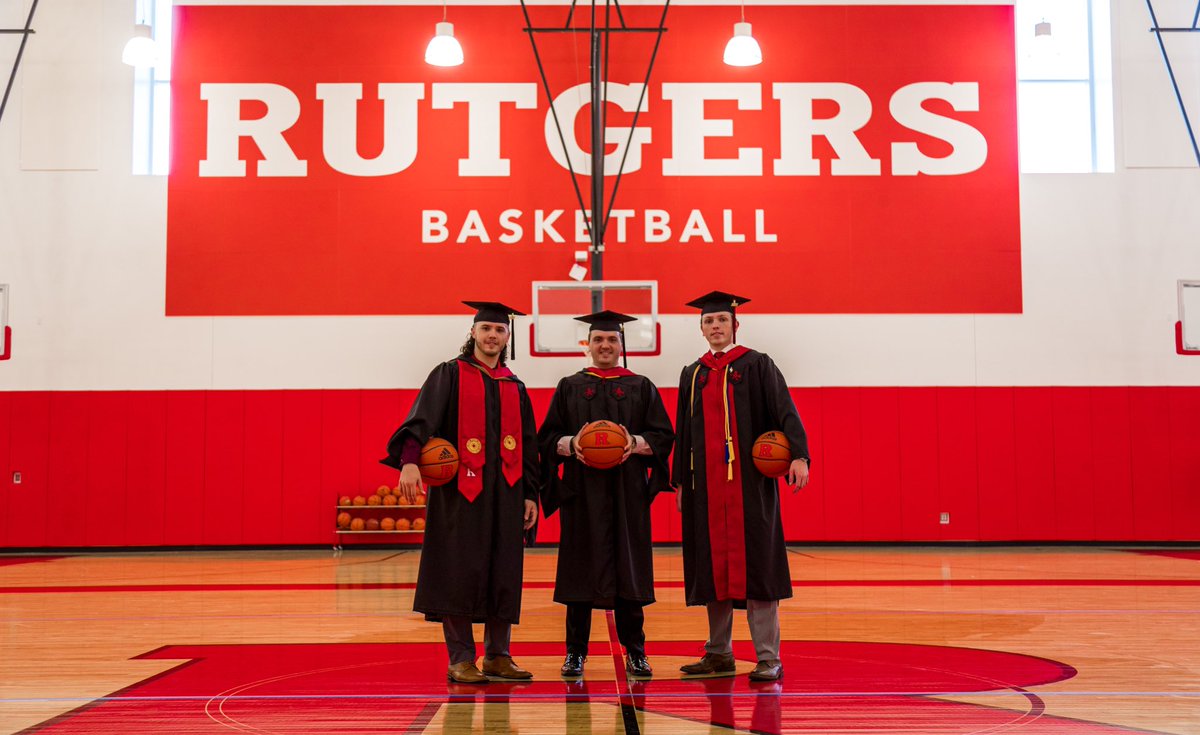 bshank12's tweet photo. Brian Shank, M.S.
Rutgers University x2
Never thought Iโd actually get my masters, let alone during a pandemic while working full-time. And who would have thought all 3 Shanks would graduate together? Thanks to my Rutgers family, the GSB family, & Zoom for making this possible! https://t.co/g0Or0EECcM