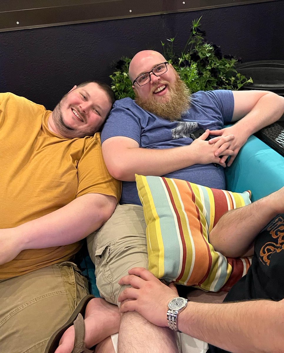 BearsDSM's tweet photo. We had a great time last night at Bear Happy Hour. A beautiful night on @thegardendsm rooftop. #dsmbear #gaybear #capitalbears https://t.co/RERIPF8wzY