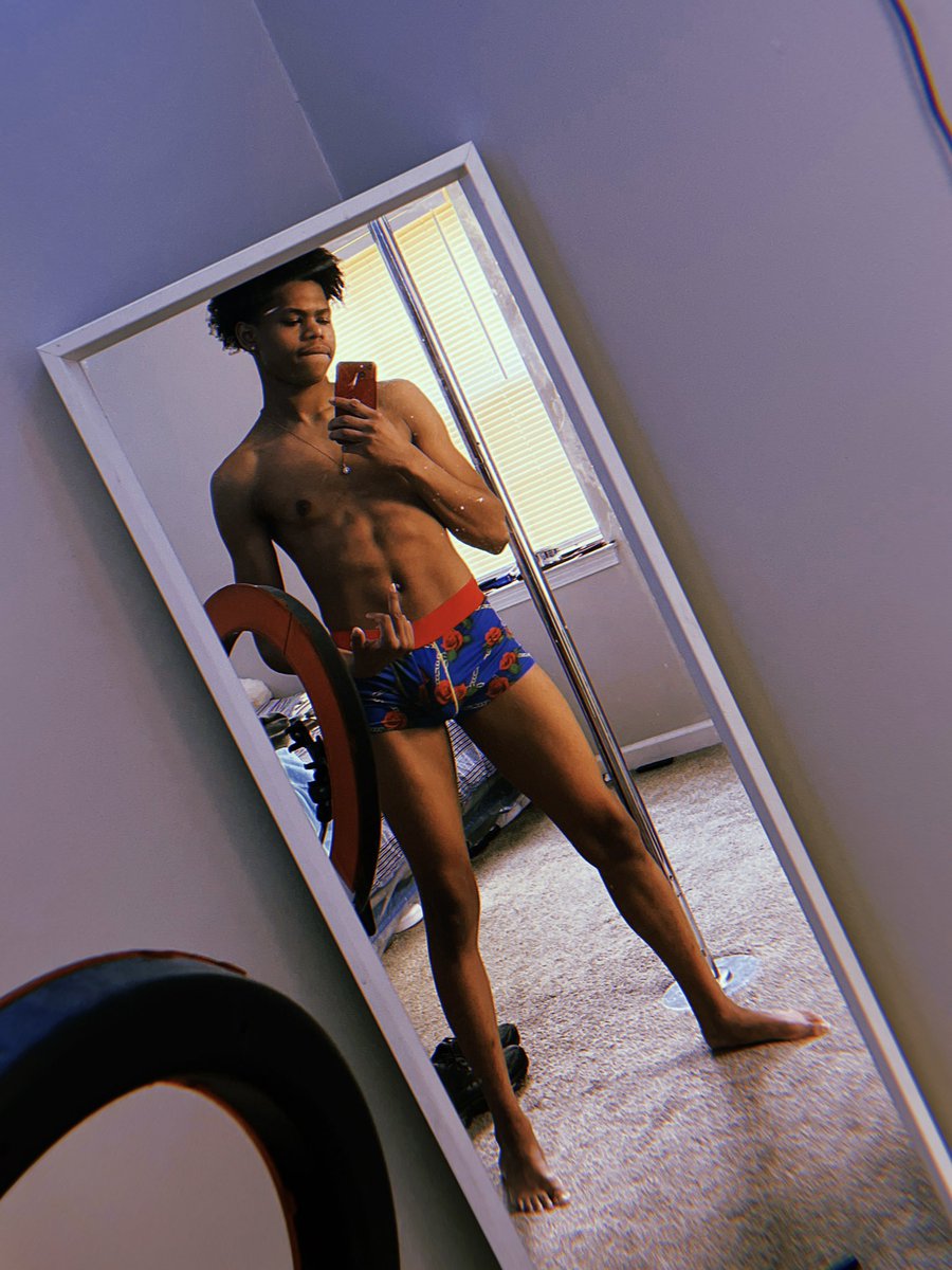 issadeon2's tweet photo. Ig seen it first 😅💕 https://t.co/aCRupa2SXI