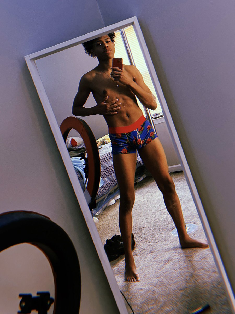 issadeon2's tweet photo. Ig seen it first 😅💕 https://t.co/aCRupa2SXI
