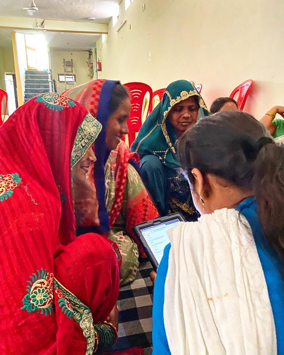Captions from the second day of the #KrishiSakhis training programme 🙋🏽‍♀️ today we learned how to use a mobile phone. After learning how to video call each other one of the women, Rekha Devi, was excited that she is now able to share pictures and video call her parents📱