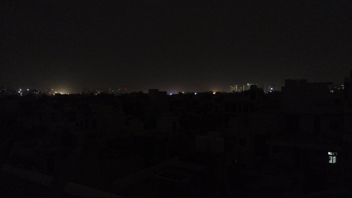 HamaraGoogle's tweet photo. No electricity in #Gurgaon. Another day without electricity. Hardly 5-6 hrs of electricity supply in the last 24-hrs. 

#Gurugram #PowerCut @PowerHaryana #NoElectricity #Haryana #suffering @cmohry @DC_Gurugram @GoI_MeitY @OfficeOfRKSingh @MinOfPower https://t.co/tpujgst7mo