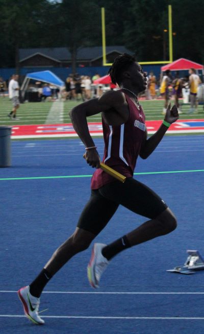 MustangtrackMem's tweet photo. Congratulations @iamdaviddeberry
AAA Sectionals - 200M [3rd place - 21.94]
STATE BOUND!!!💪🏾
@CHS_DragonTrack  
@GoDragonsGo_ https://t.co/6bgfcGjnsC