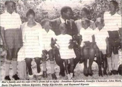D_Seronei's tweet photo. Rigathi Gachagua is not related to MOI here is the original pic.  There is no Rigathi Gachagua. https://t.co/fJXJ8srnW2