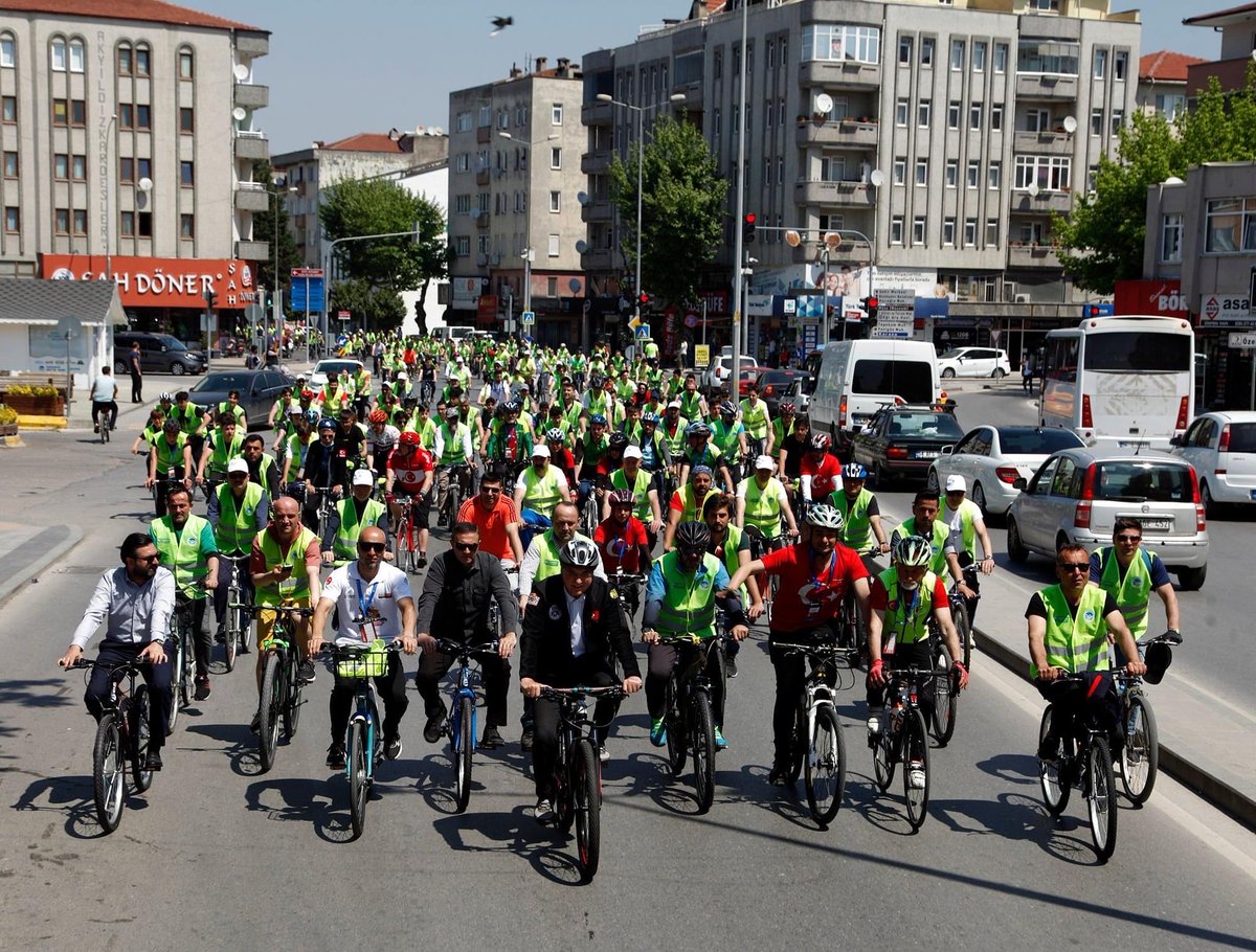 kyn_rustem's tweet photo. 8. Geleneksel TRAFİK HAFTASI Bisiklet Turu 1008 kayıtlı bisiklet severle yapıldı. Teşekkürler #Sakarya                                   #TrafikHaftası                         #Bisiklet https://t.co/3mxlw9XDAY