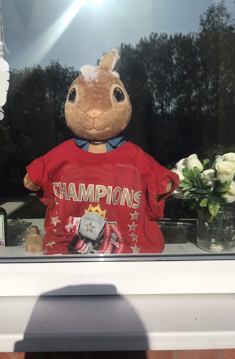 saz0945's tweet photo. Robbie had a fun filled weekend 💙spending time with family &amp; friends &amp; watching his favourite football team win 🌞⚽️@witton_walkce @roalddahlclass https://t.co/ehIgB82bWT