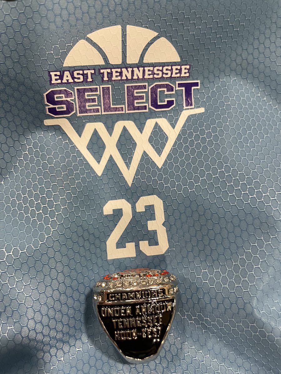 miafrankum's tweet photo. Champions of the under armour Tennessee hoop fest https://t.co/Hhv2k0Ec5H