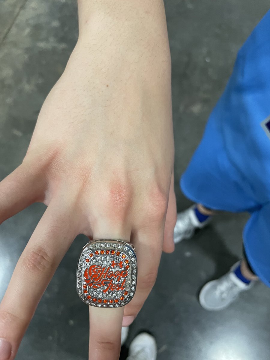 miafrankum's tweet photo. Champions of the under armour Tennessee hoop fest https://t.co/Hhv2k0Ec5H