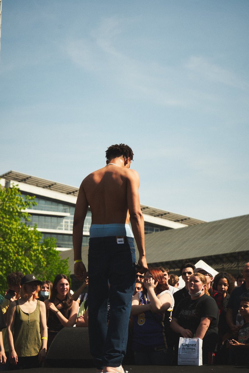 001symbol's tweet image. big @Singa243 à Lille hier 🪙