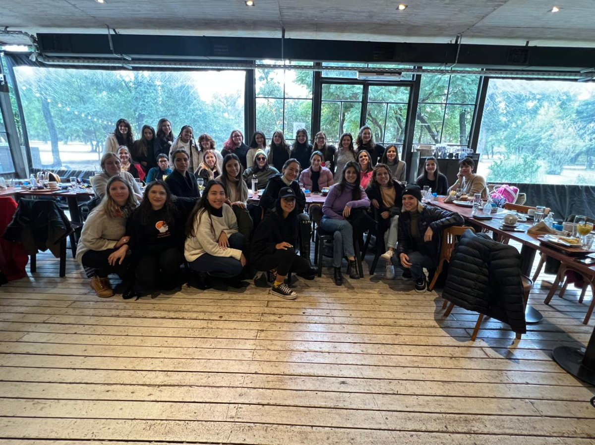 iamnicki15's tweet photo. Juntada de @mujeresencrypto en Córdoba 💚

Gracias a todas las que se sumaron ✨ https://t.co/jz2Z5SpFVW