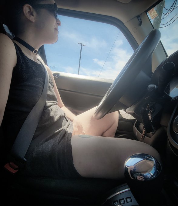 When I'm this excited to go film 🎥 some new content outside, I can't help but play with myself in the<a href="/tag/blizzardof22"class="tags"><span>#blizzardof22</span></a><a href="/tag/shareyourweather"class="tags"><span>#shareyourweather</span></a>