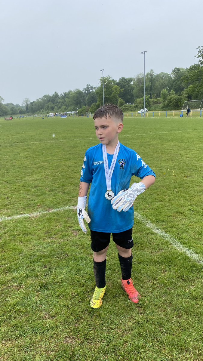 OTheyoungwall's tweet photo. Absolutely amazing day for our  #goalkeeper

 #hemelaces panthers u10s topped their league 12 straight victories and today #won the West Herts Youth final.

He pulled off some incredible #saves and everyone is so proud..

#grassrootsfootball #goalkeepers #football #welldone https://t.co/kcrCwRhheL
