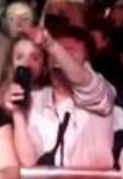 luisgomp's tweet photo. actually laughing so hard at this @LeahKateMusic #LSTHanover https://t.co/wWlJJJm99A